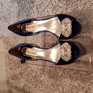 Badgley Mischka 7 Navy shoes